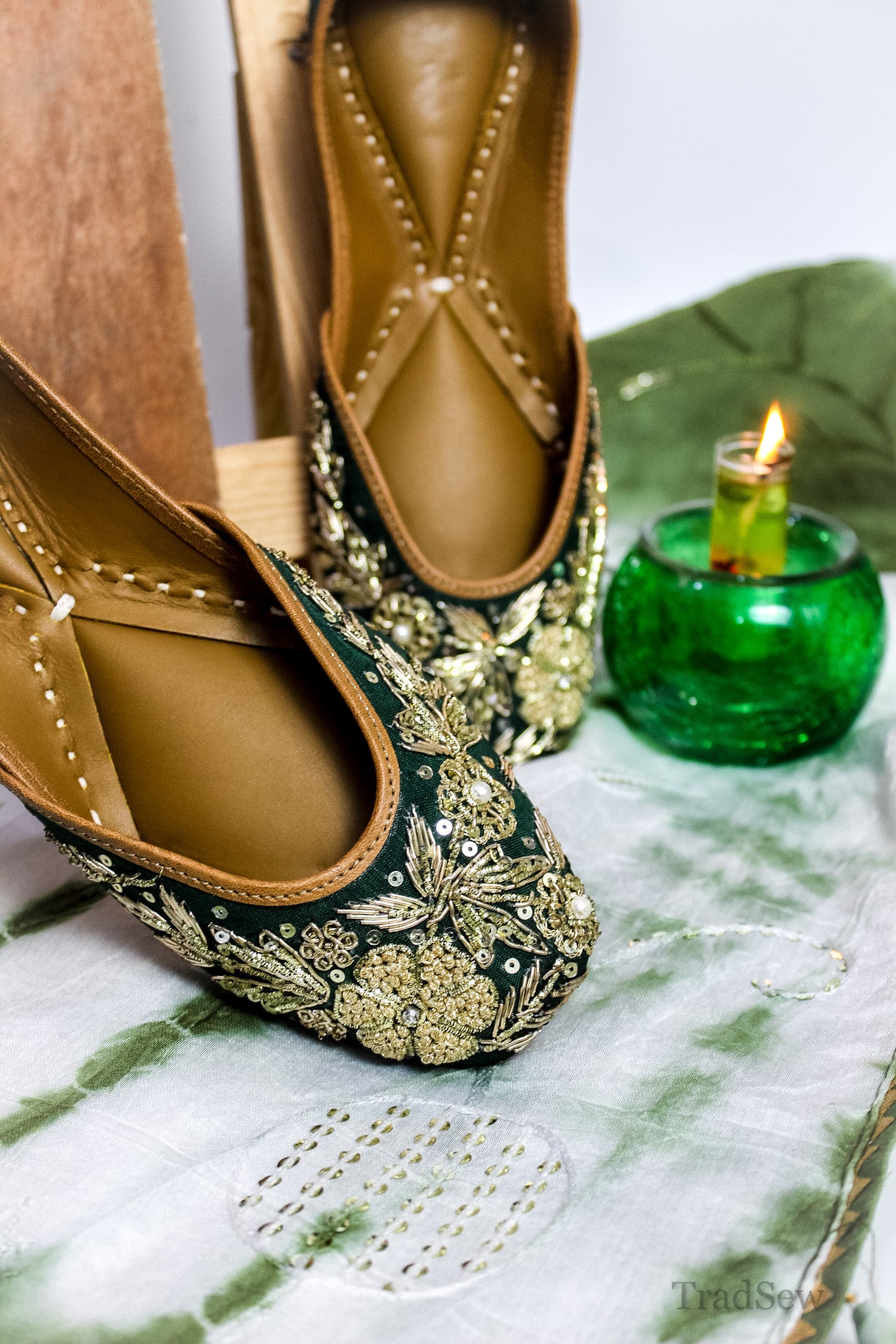 Grandeur: Green (Jutti) Punjabi jutti for women online – TradSew