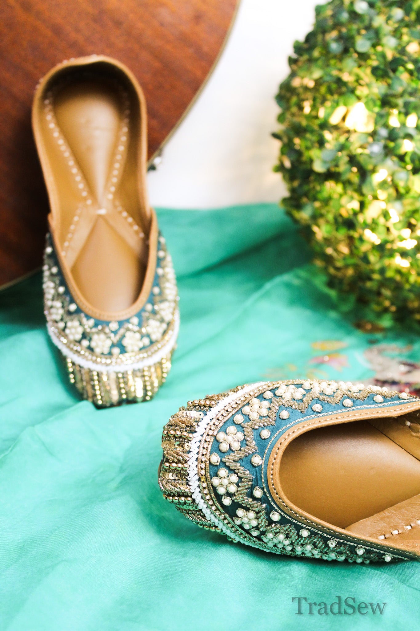 Ornate: Green (Jutti)
