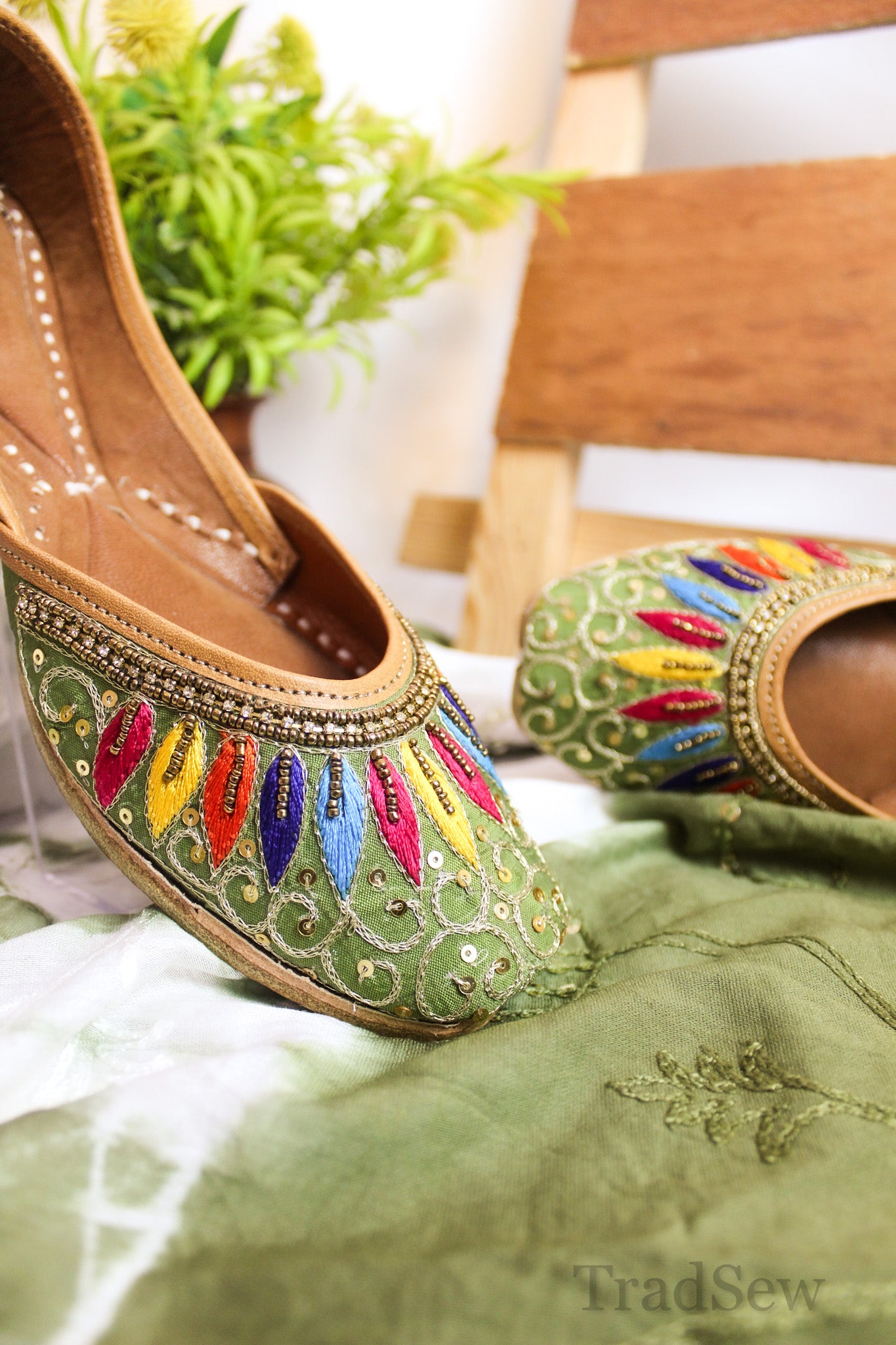 Phulkari Fiesta (Jutti)