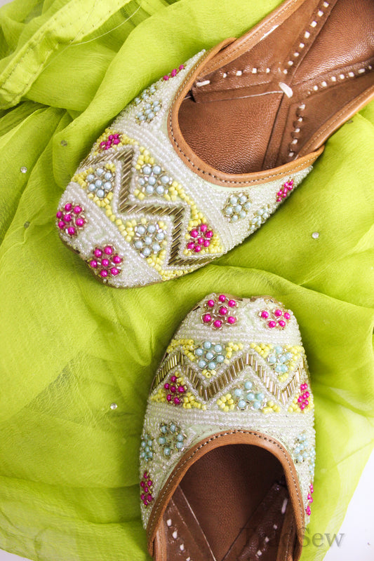 Spring Blossom: Green (Jutti)