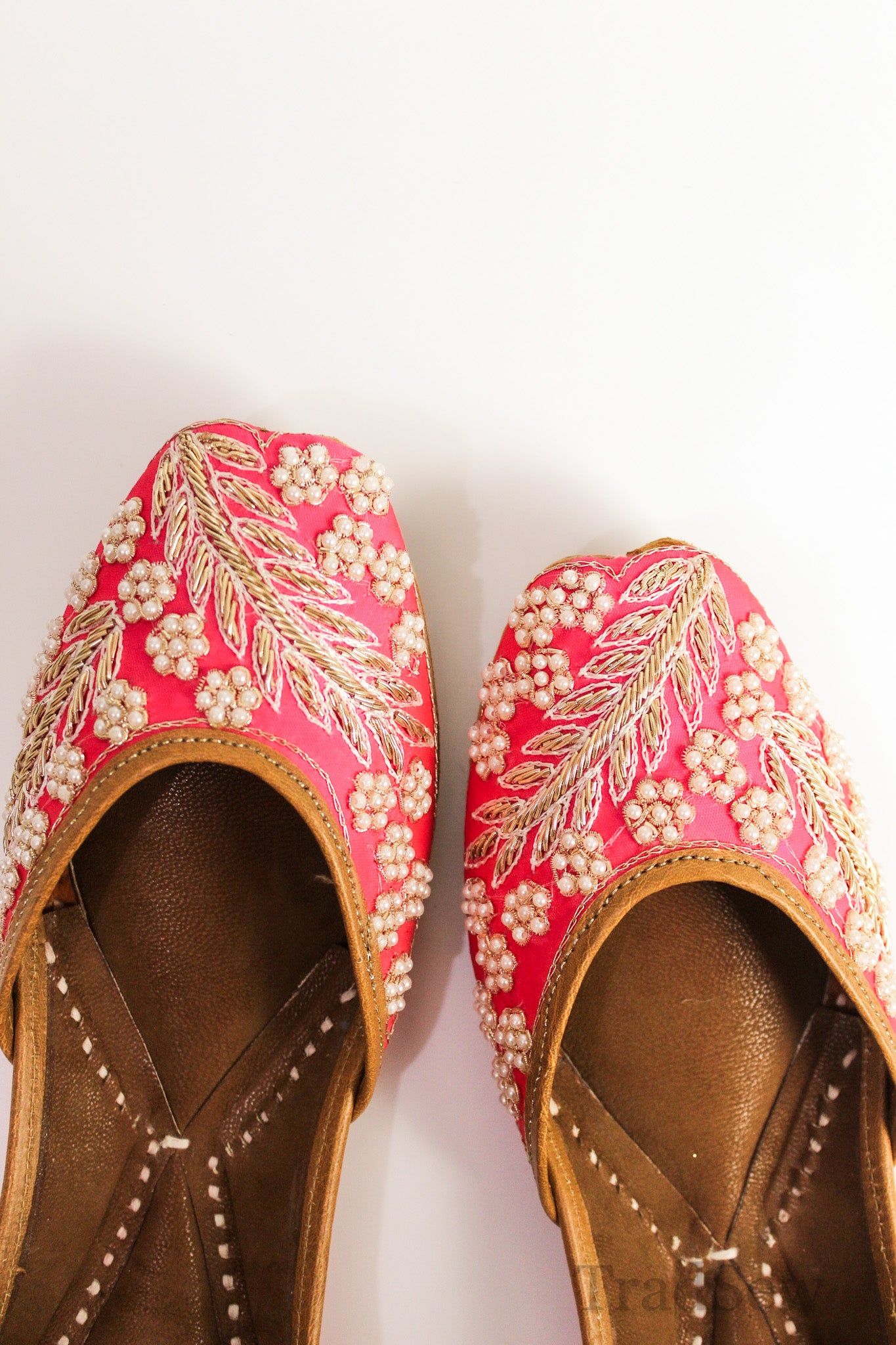 Pink Floral Leather Punjabi jutti for women by tradsew