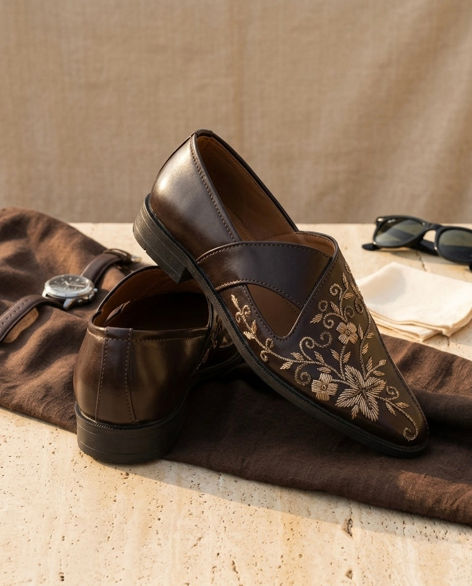 Theo (Brown Ethnic Leather Jutti)
