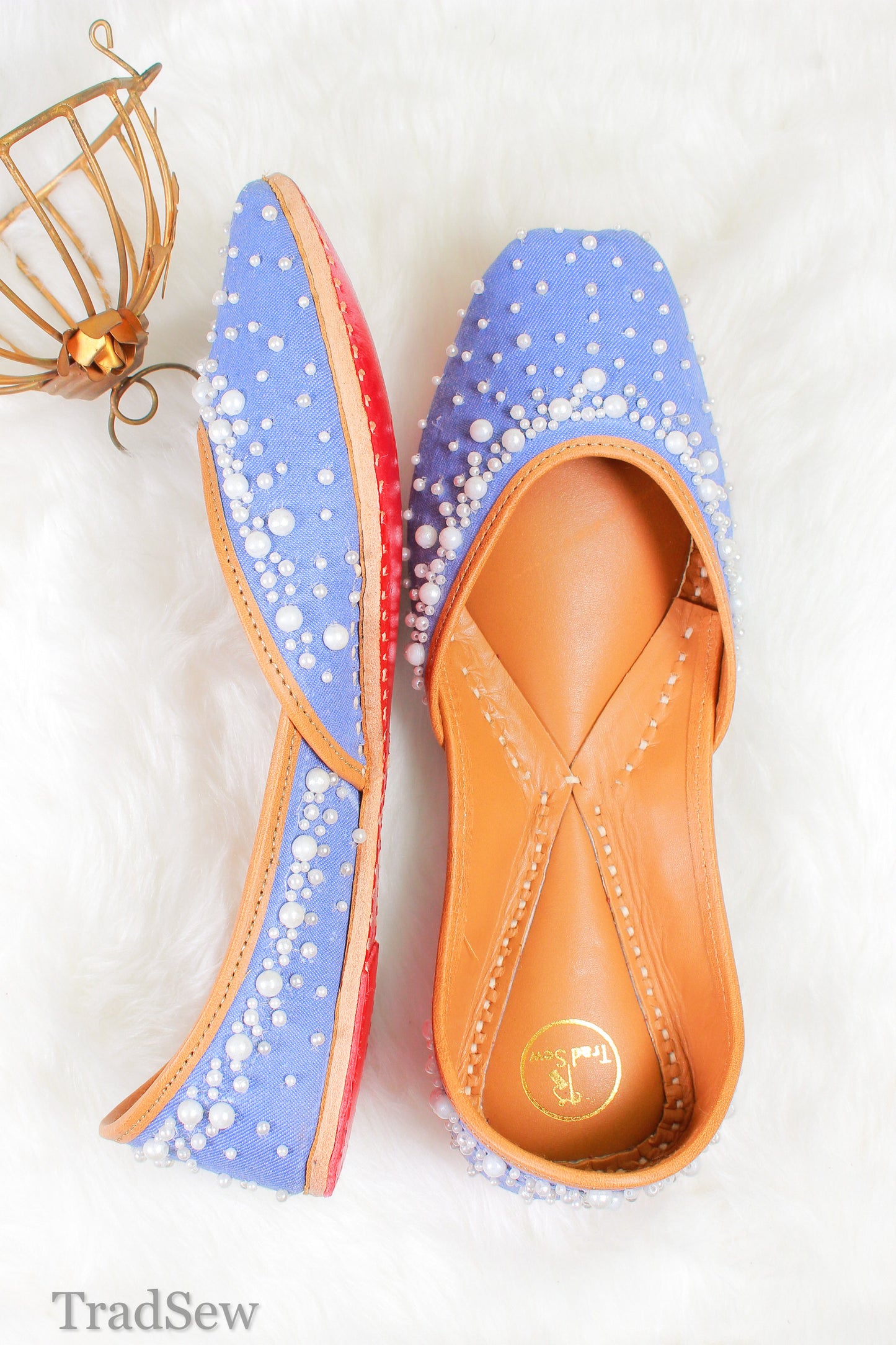 Pearl designer denim punjabi jutti for women by Trdasew