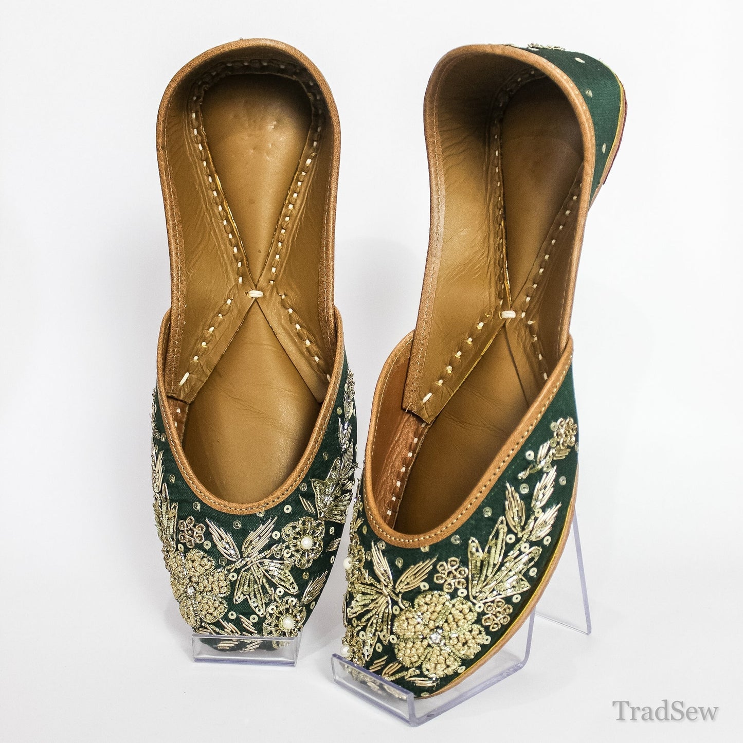 Emerald Grandeur Handcrafted Leather Juttis by Tradsew