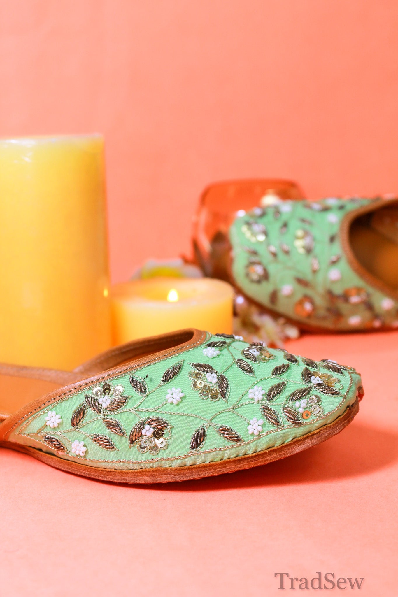 Shruti: Green (Jutti)