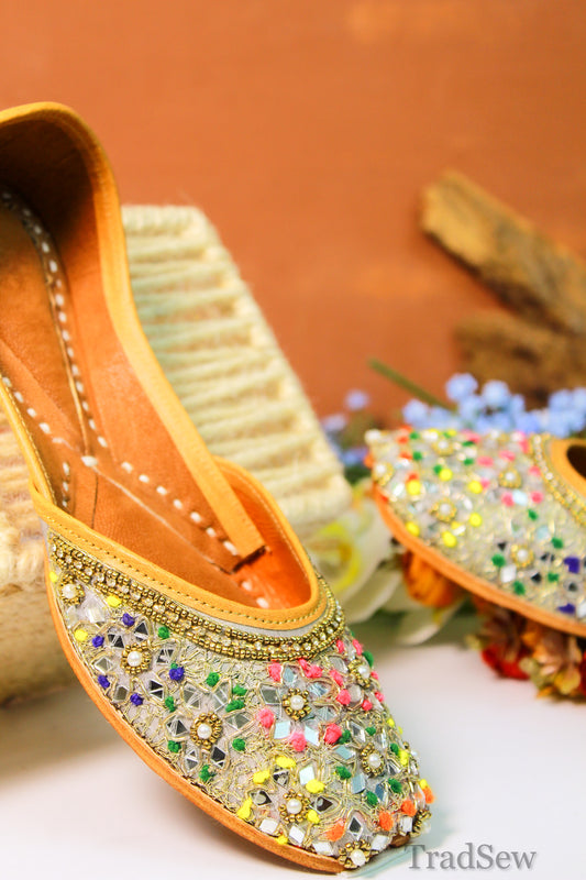 Prerna: Multicolor (Juttis)
