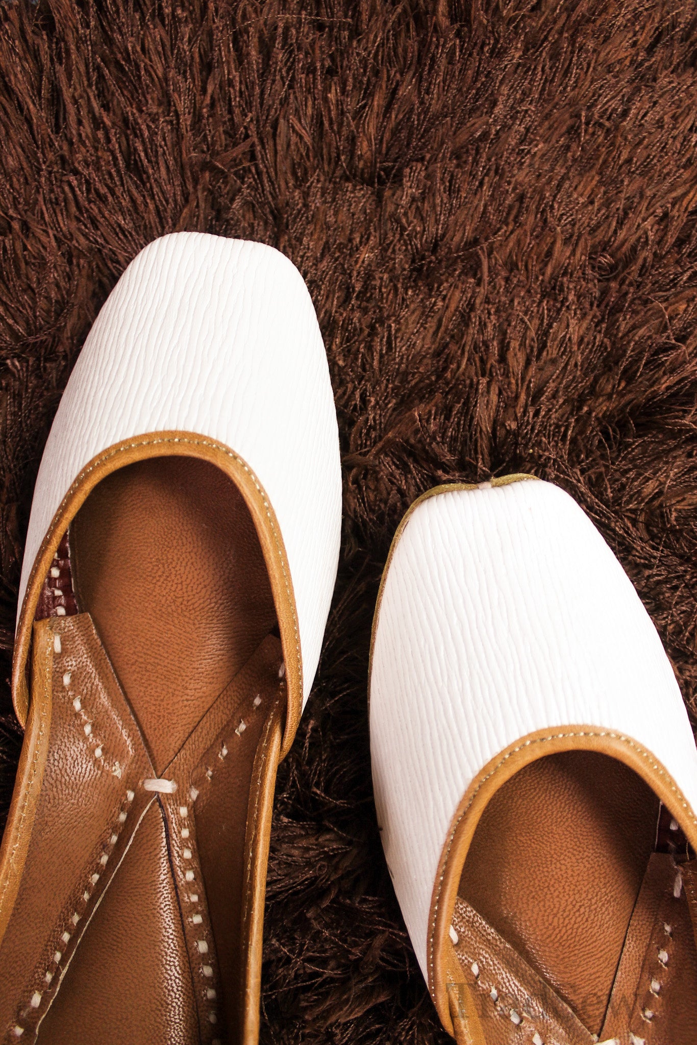 Classic: White (Jutti)|Punjabi jutti for women online – TradSew