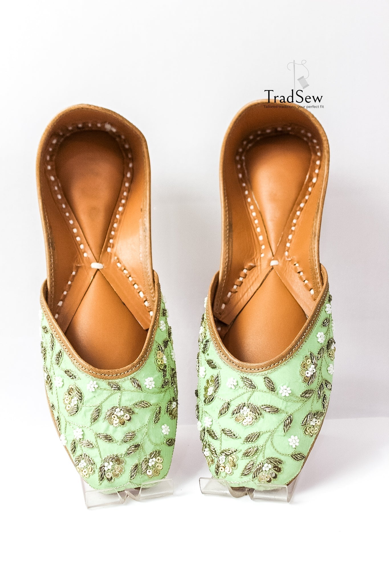 Light green sequin flower designer jutti by Tradsew