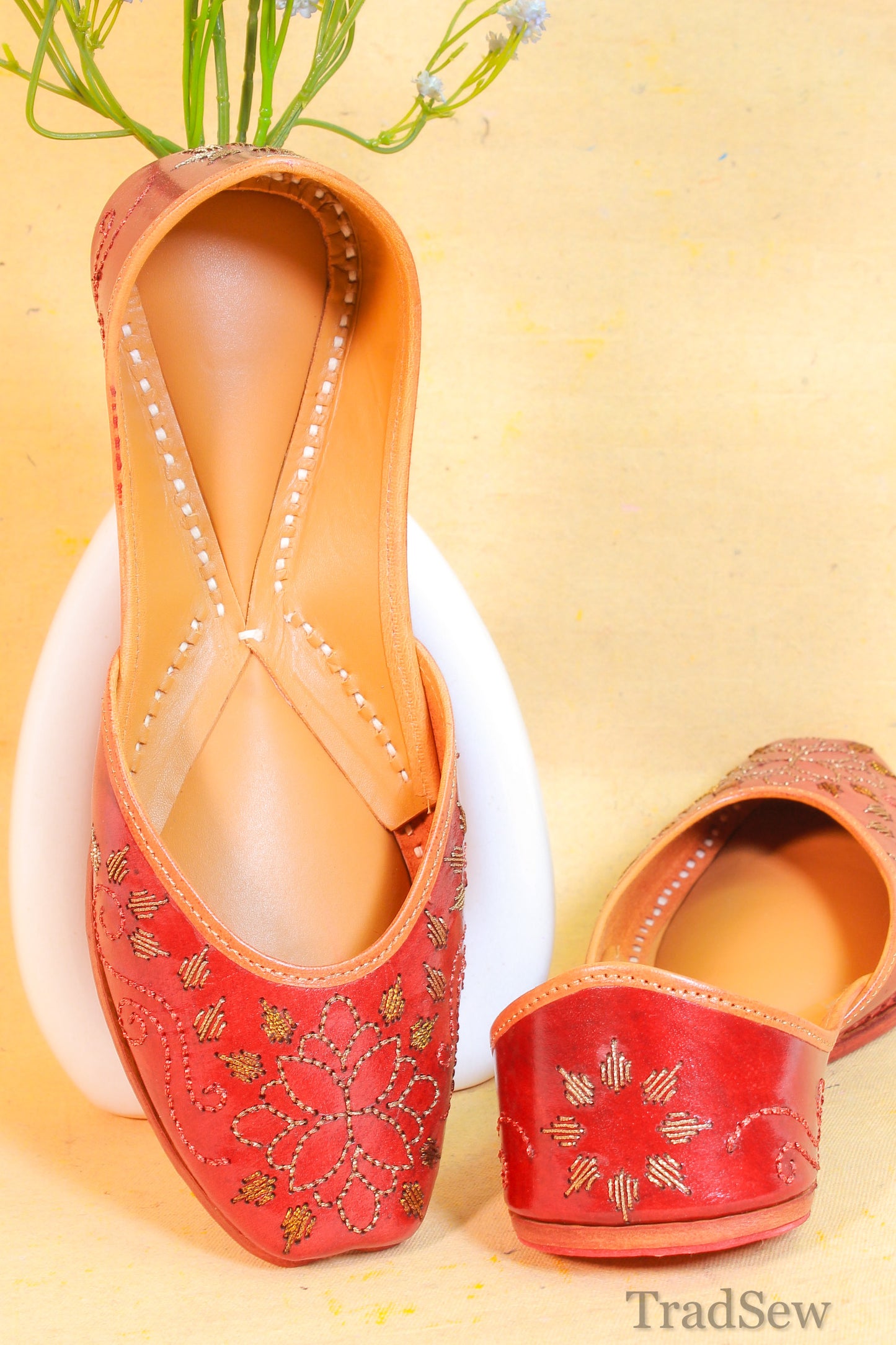 Mahi Brown Pure Leather punjabi jutti for women