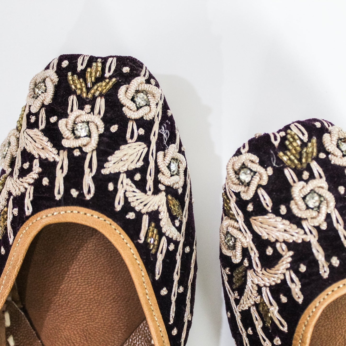 Midnight Floral Elegance Jutti by Tradsew