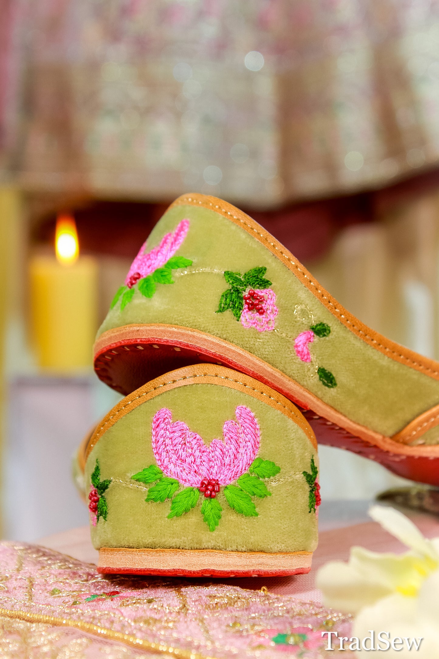 Piya Velvet Bridal Punjabi Jutti for Women
