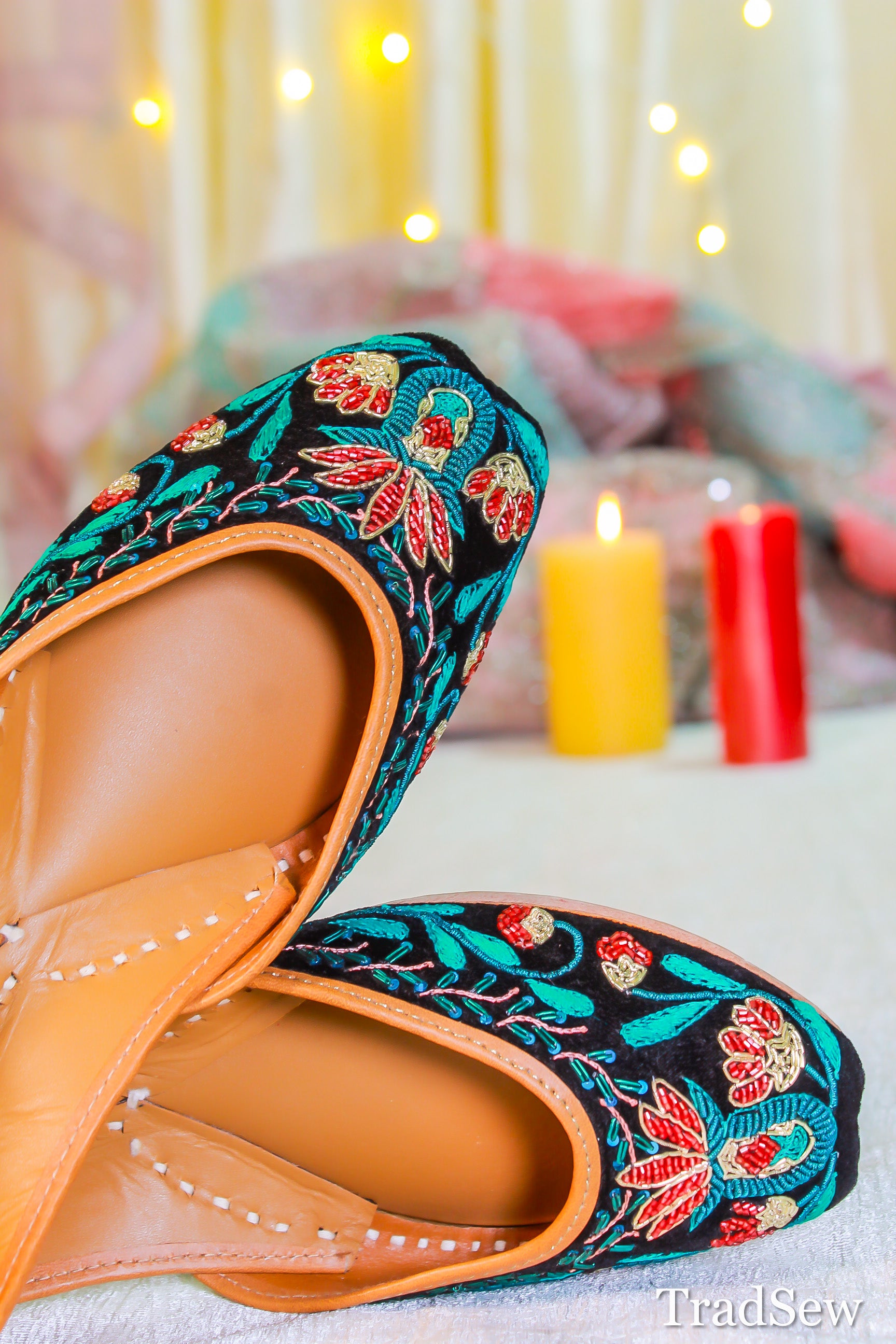 Shobha Black Velvet Bridal Punjabi jutti for Women