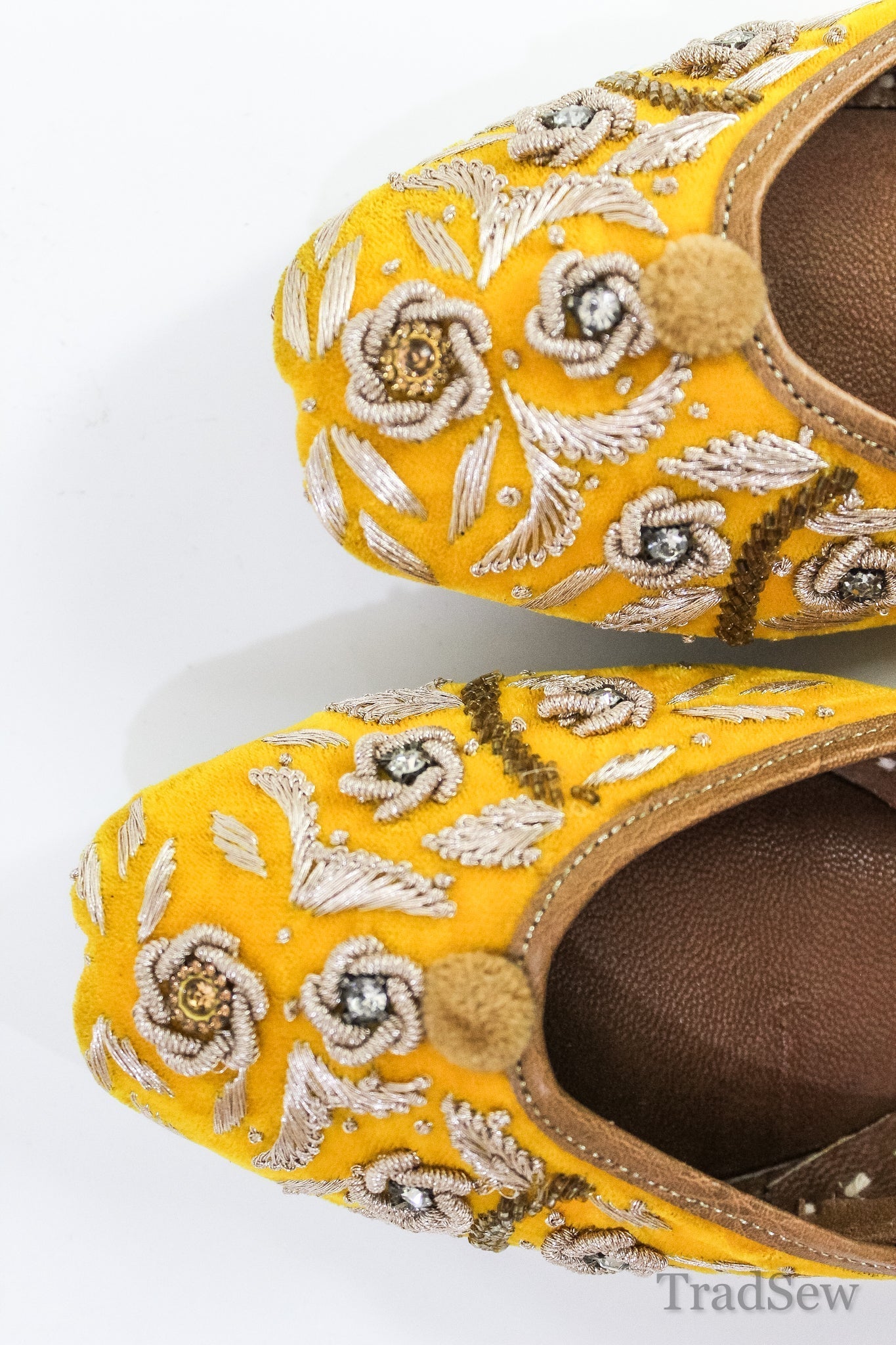 Sunshine Floral Embroidered Jutti by Tradsew