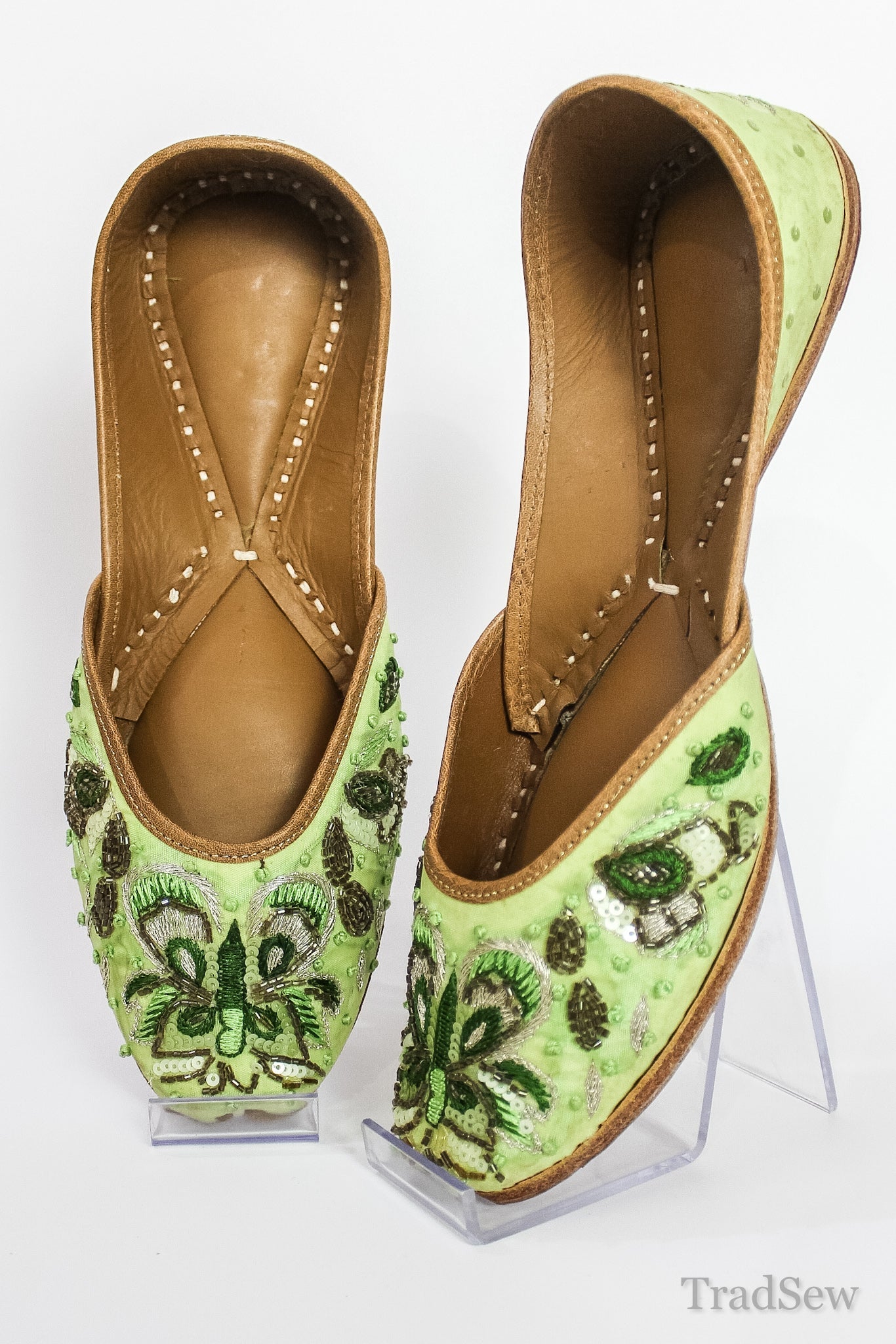 Verdant Meadow Embroidered Jutti by Tradsew