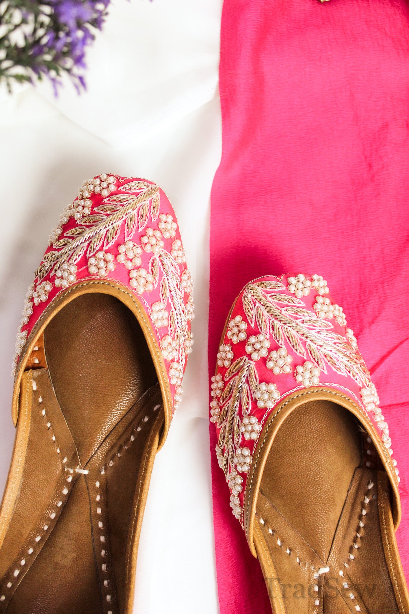 Pink Floral Leather Punjabi jutti for women by tradsew
