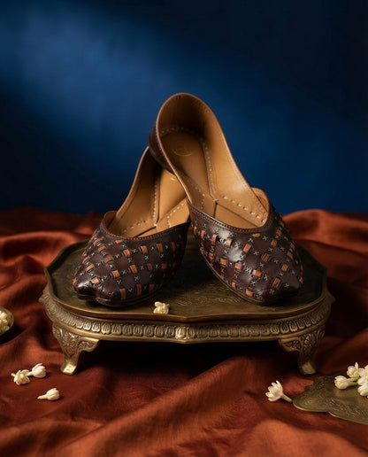 Leela Brown Leather (Jutti)