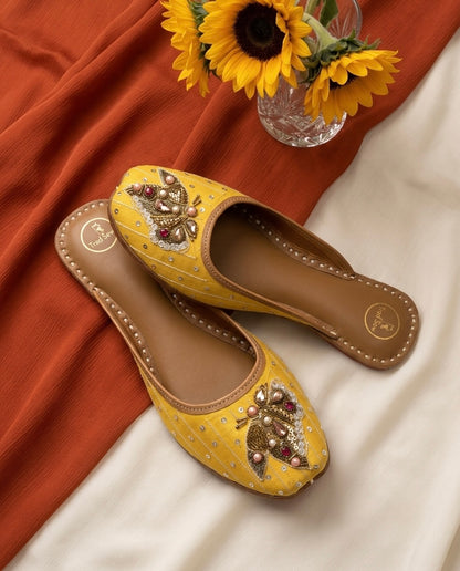Madhuri Open back Jutti (Mule)