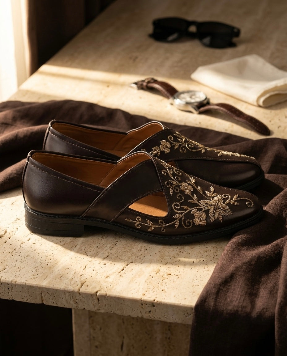 Theo (Brown Ethnic Leather Jutti)