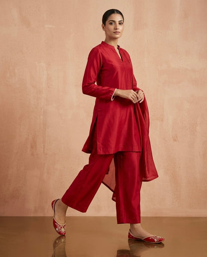 Misha : Maroon (Jutti)