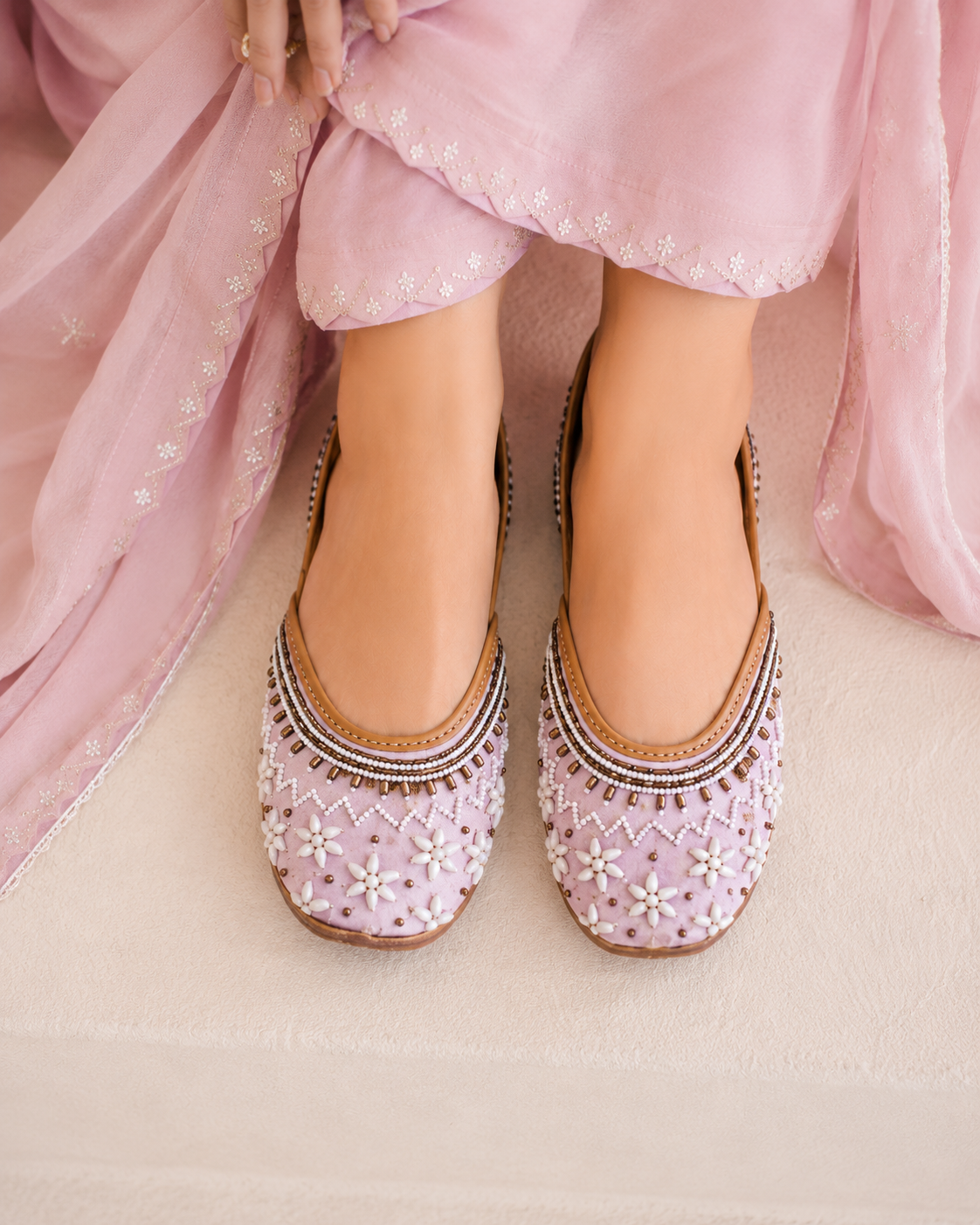 Rishika : Pink (Jutti)