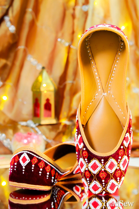 Divya Velvet Bridal Punjabi jutti for Women