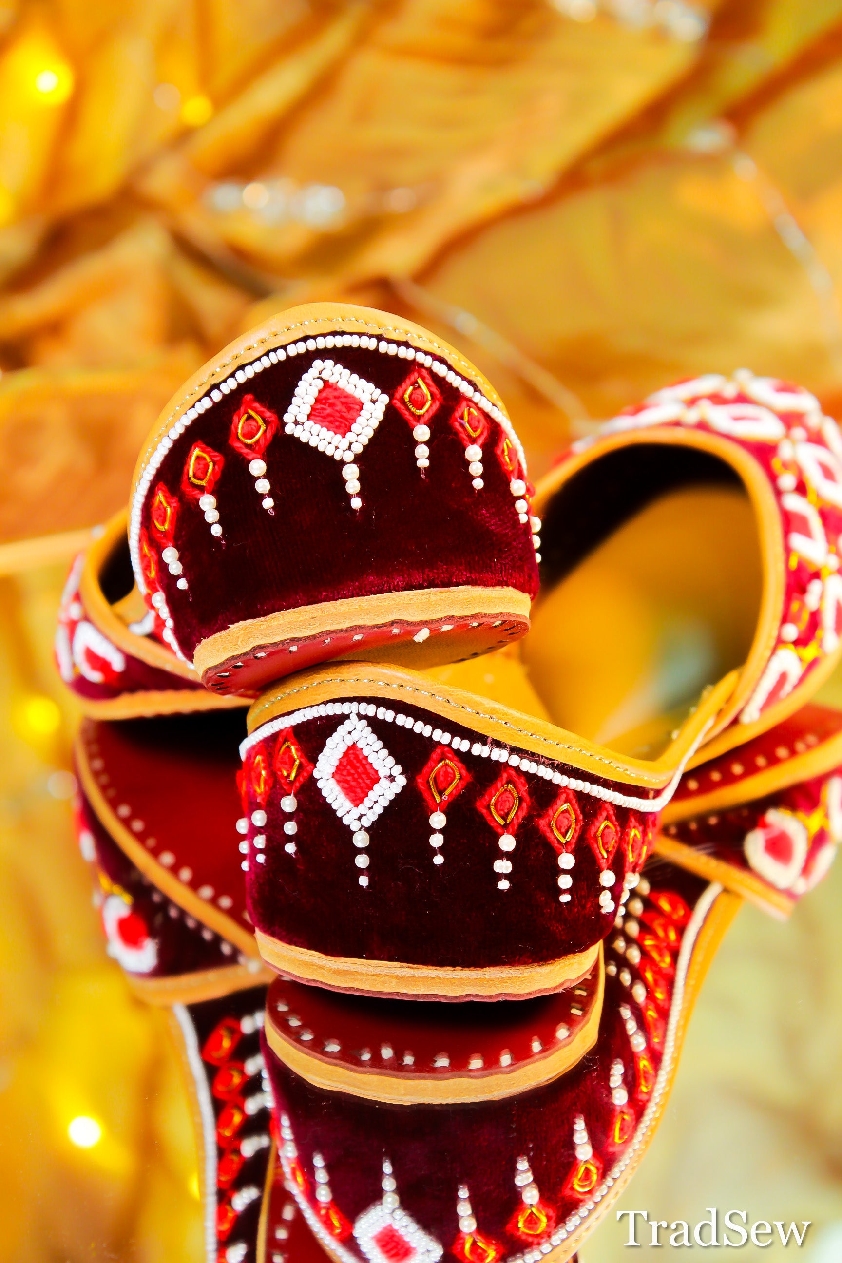 Divya Velvet Bridal Punjabi jutti for Women
