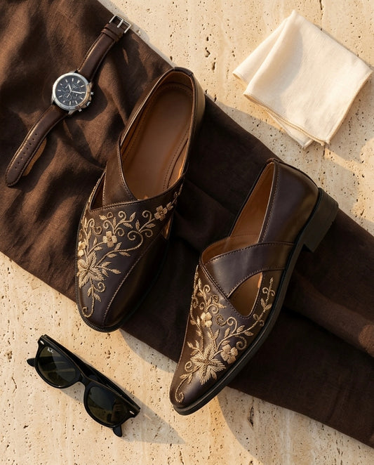 Theo (Brown Ethnic Leather Jutti)