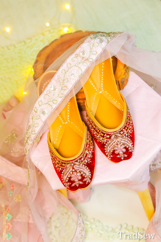 Kashish Velvet Bridal Punjabi Juti for Women