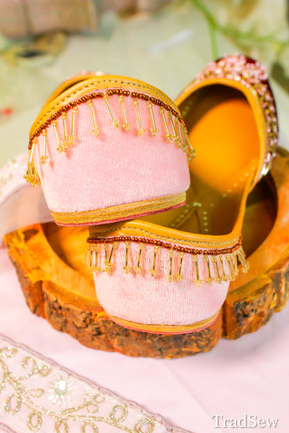 Kashish Velvet Bridal Punjabi Juti for Women