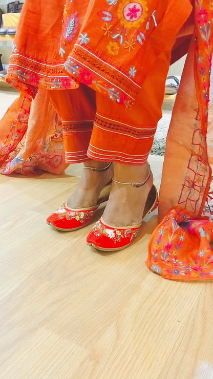 Gilhari: Orange (Jutti)