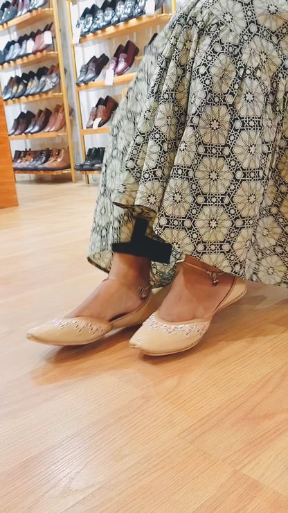 Gulnar Beige (Jutti)